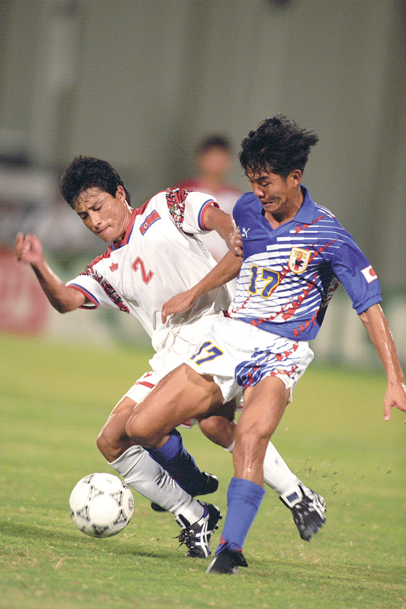 Japan v South Korea at the Khalifa International Stadium, Doha 25th Oct, 1993. Photo: AP/Press Association Images