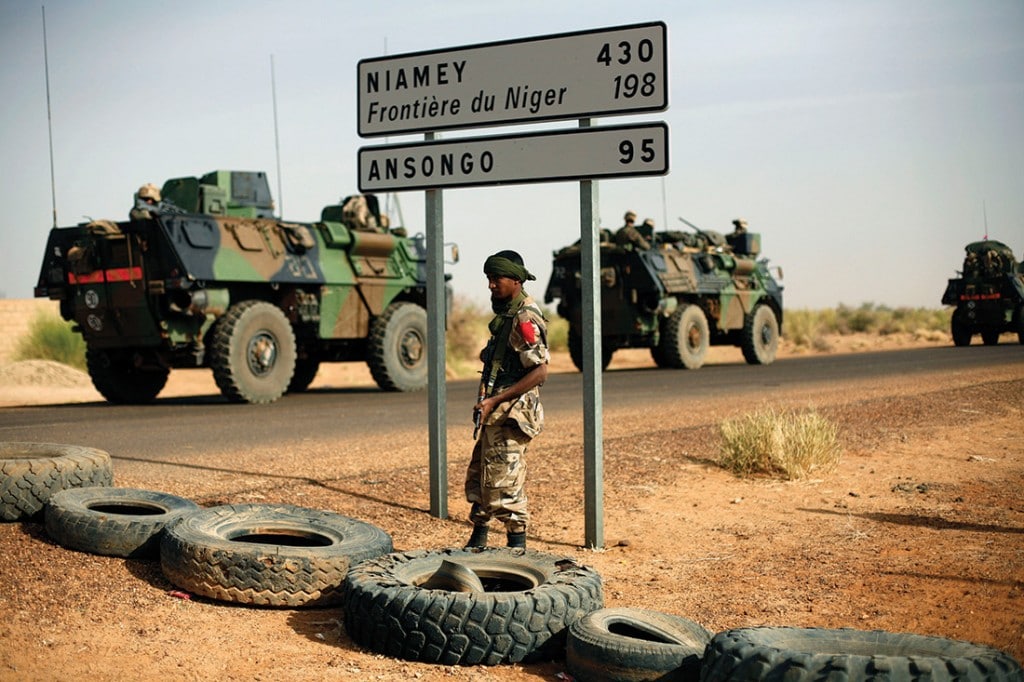 French armoured vehicles heading towards the Niger border on 6th February 2013. Photo: Jerome Delay/AP/Press Association Images